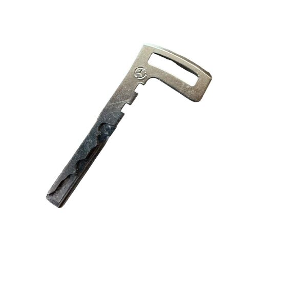 *Mercedes-Bendz Keyless Entry Remote Key Fob - Picture 4 of 5